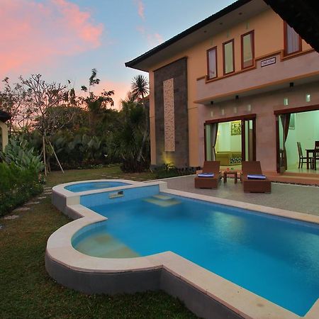 Villa Damai Jimbaran Oda fotoğraf