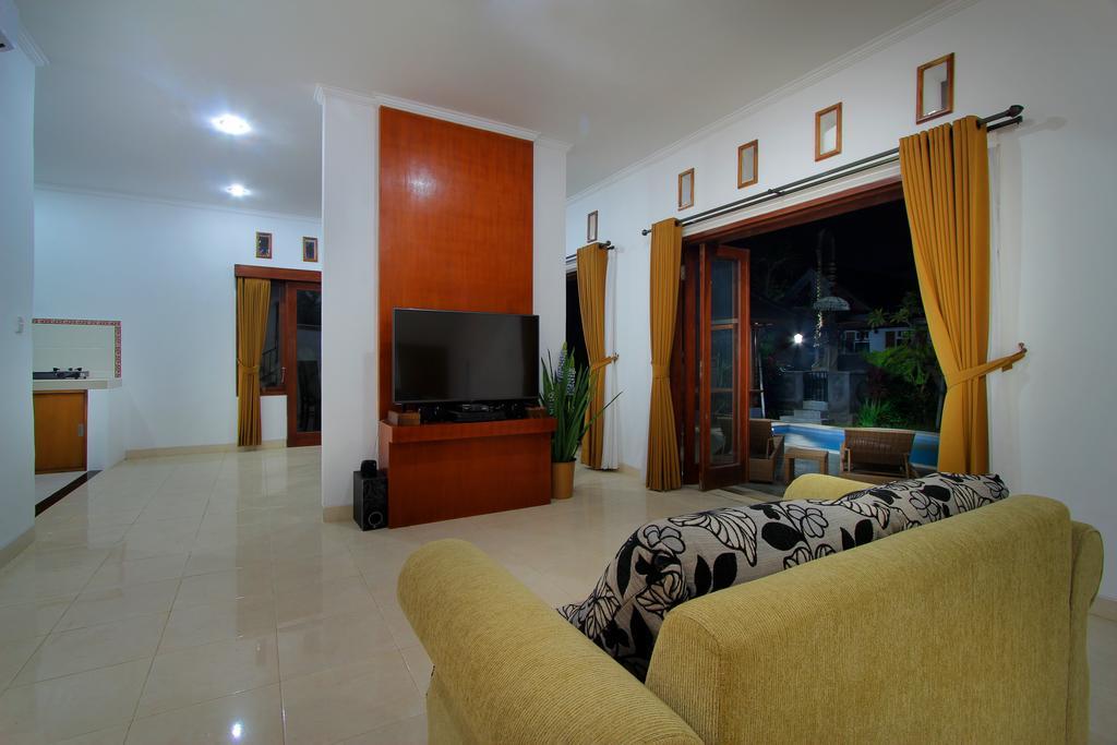 Villa Damai Jimbaran Oda fotoğraf